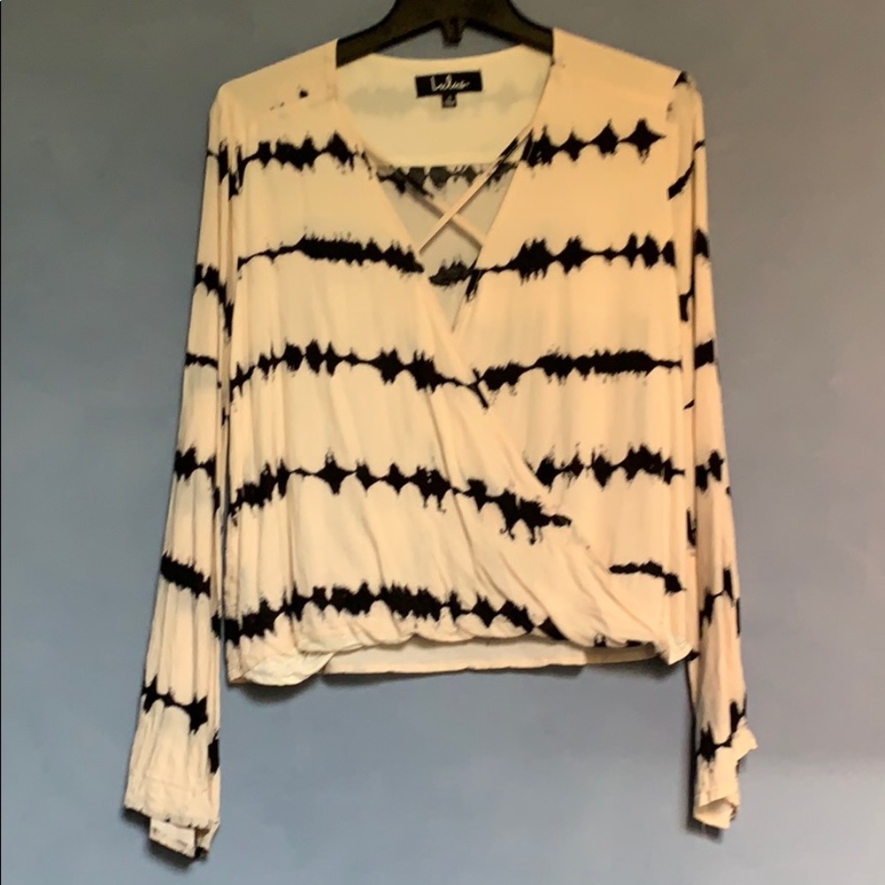 Lulus long sleeve shirt